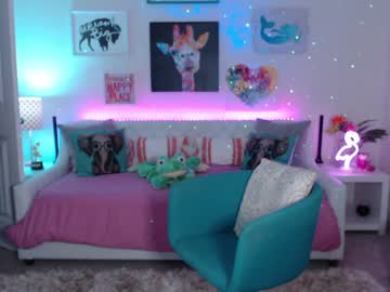 webcam girl holihurricane live cam image #4673128