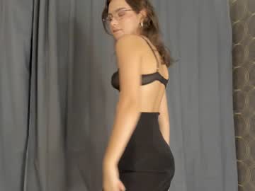 webcam girl laurawhitea live cam image #5407004