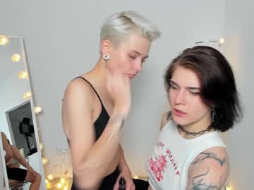 webcam couple tessa_wayne live cam image #2614267