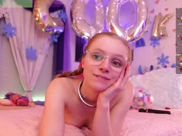 webcam girl emmasky69 live cam image #6055709