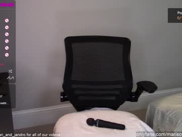 webcam girl mari_and_jandro live cam image #155950