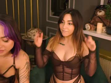 webcam girl chloe_catherine_mykers live cam image #2816018