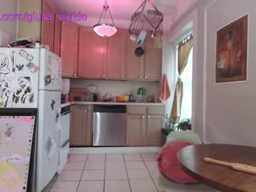 webcam girl neon_felix live cam image #3883701