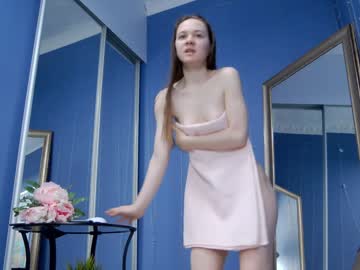 webcam girl kriskras__ live cam image #6095241