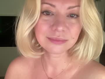webcam girl kiradivine live cam image #6489983