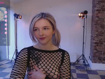 webcam girl lucydelovely live cam image #5173411