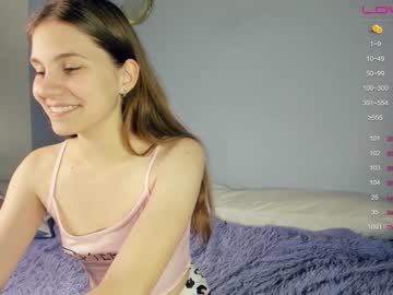 webcam girl youne_and_beautiful live cam image #4683270