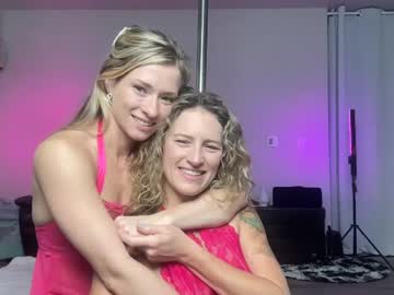 webcam girl saraloverays live cam image #5660090