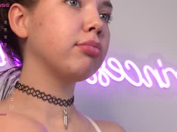 webcam girl shycinderella live cam image #6551343