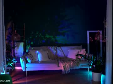 webcam girl provocatrixx live cam image #2988721