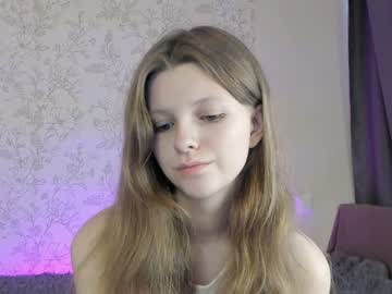 webcam girl alainaestrada live cam image #5598663