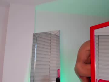 webcam man esteban_stud live cam image #3827236