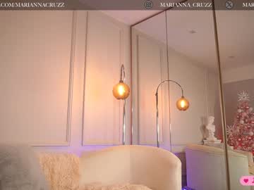 webcam girl mariannacruzz live cam image #5796711