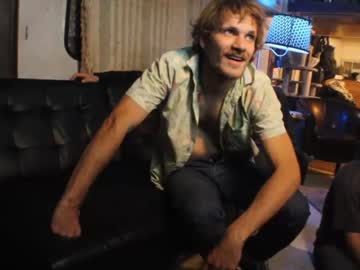 webcam man hollandhousestudios live cam image #1756008