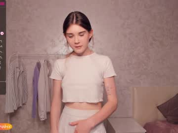 webcam girl minnietammy live cam image #5097374