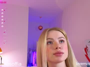 webcam girl kittymeow_xxx live cam image #4369517