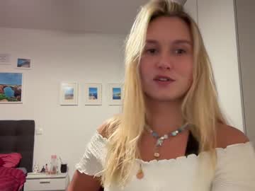 webcam girl sarahsapling live cam image #5450528