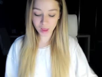 webcam girl sun_shine_baby live cam image #1135554