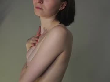 webcam girl kisskiss_mourmeow live cam image #7116321