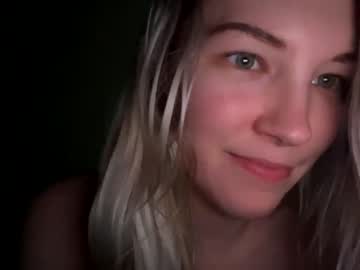 webcam girl mariah95 live cam image #1613613