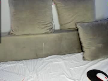 webcam girl zoe_0 live cam image #389375