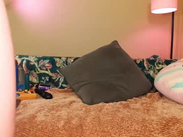 webcam girl khloeexoxo live cam image #6128792