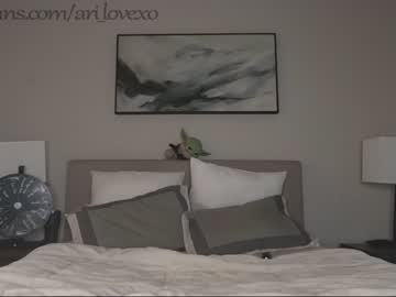 webcam couple ari_lovexo live cam image #3561601