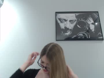 webcam tranny cutiewhitefox live cam image #1596191