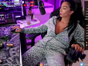webcam girl evelyne92 live cam image #5644702