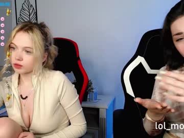 webcam girl small_blondee live cam image #3817846
