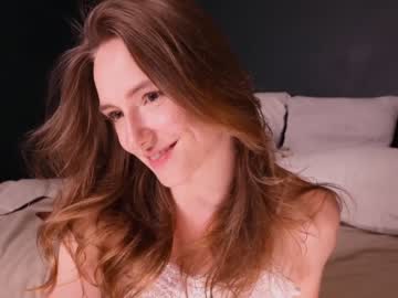 webcam girl innocentprovenguilty live cam image #4384567