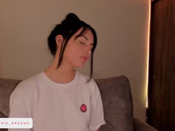 webcam girl annie_dreams live cam image #1850172