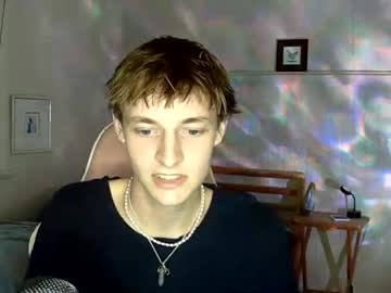 webcam man stoopidtwink live cam image #1829287