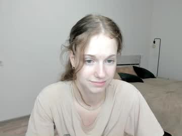 webcam girl jul_jul_jul live cam image #5210612