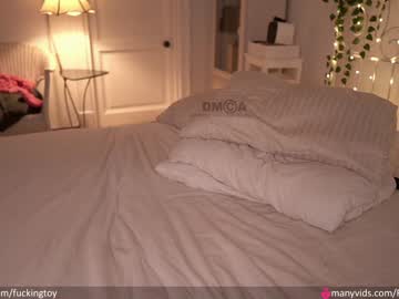 webcam girl fuckingtoy_ live cam image #1308084