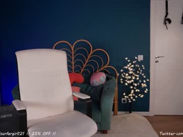 webcam girl surfergirl121 live cam image #5672789