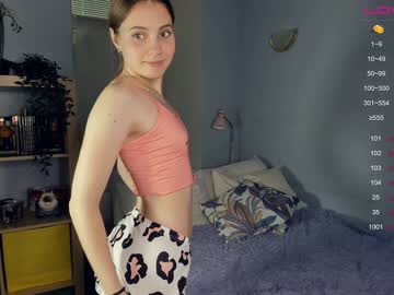 webcam girl youne_and_beautiful live cam image #4859789