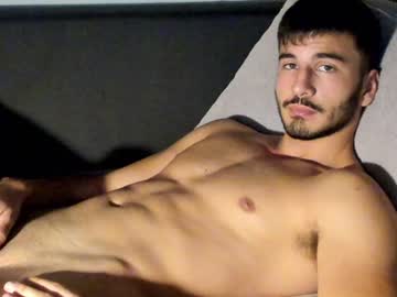 webcam man hola_hola_555 live cam image #506629