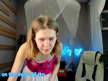 webcam girl idk_what_im_doing_ live cam image #1835184