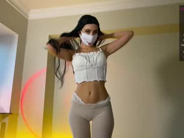 webcam girl maksin_cb live cam image #337556