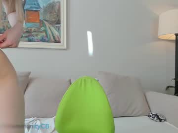 webcam girl amy_touch live cam image #3766252