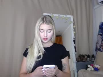 webcam girl cute18cute live cam image #2238714