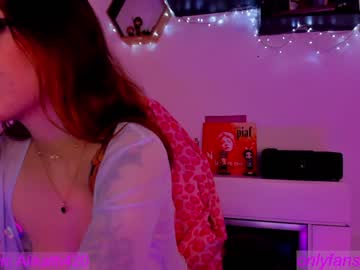 webcam girl thecosmicgirl live cam image #6875246