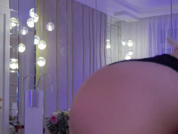 webcam girl krissone live cam image #4933527