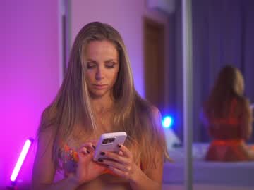 webcam girl eva_fashionista live cam image #5049072
