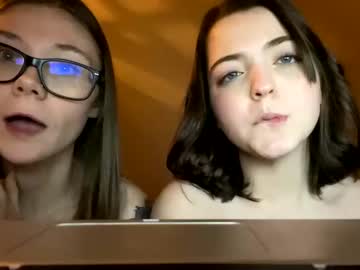webcam girl princesshayli1 live cam image #3492023