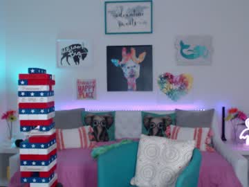 webcam girl holihurricane live cam image #5511764