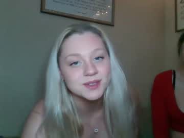 webcam couple 2prettylittlething2 live cam image #6649295