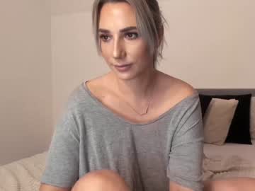 webcam girl allayah live cam image #3023851