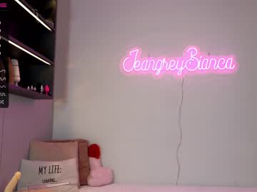 webcam girl jeangreybianca live cam image #3911904
